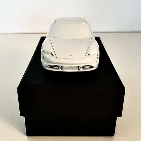 Genuine Limited Edition Porsche Taycan Model Car - Picture 5 of 11